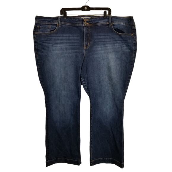 Torrid Women's Bootcut Jeans Dark Wash Plus Size 30 - Picture 1 of 7